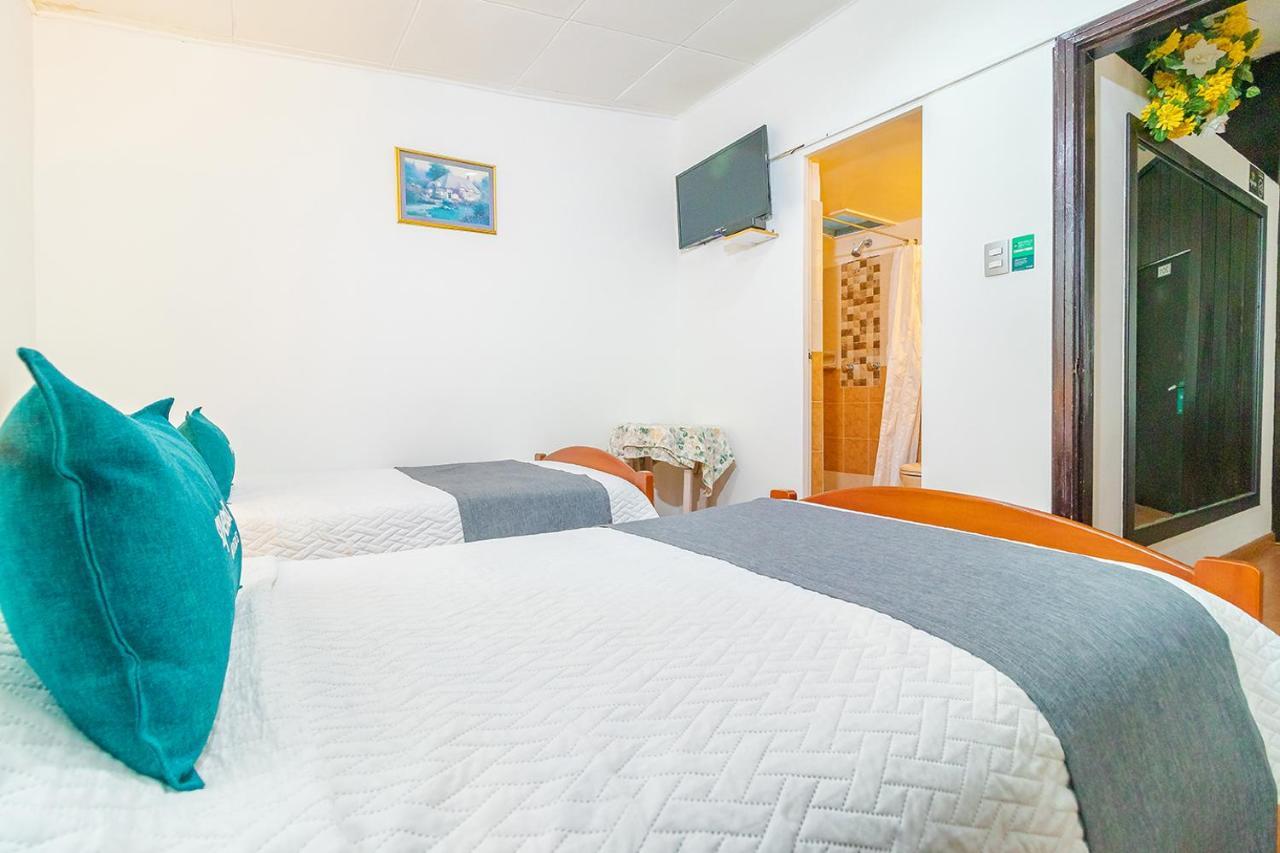 Ayenda 1080 Bogota Alpes Castellana Bed & Breakfast エクステリア 写真