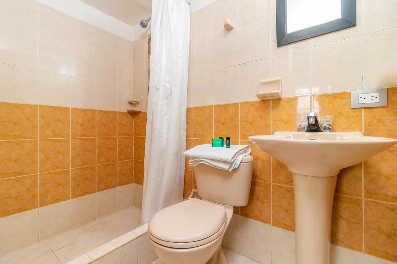Ayenda 1080 Bogota Alpes Castellana Bed & Breakfast エクステリア 写真